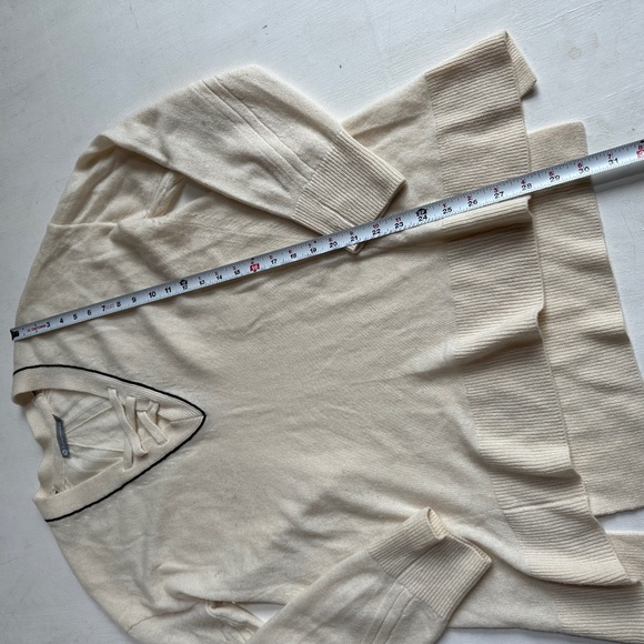 Incashmere Cream Cashmere Tunic Sweater - Picture 2 of 5